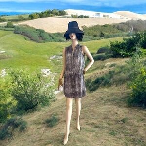 HILARY RADLEY Blouson Dress V-Neck Cinched Waist Black White Gray Casual Dress